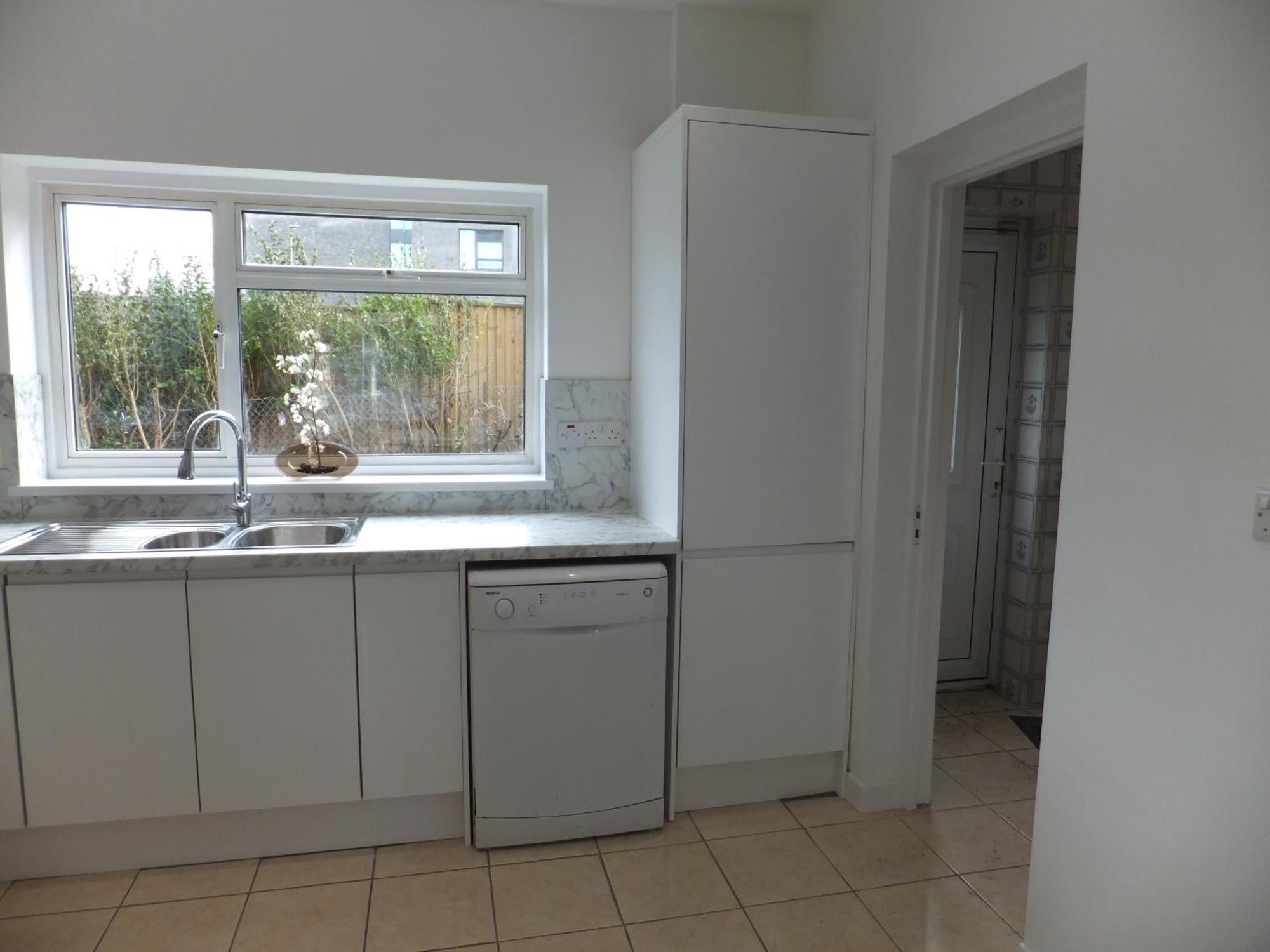 Many Worlds Meet - Eurostar, Wimbledon 30 Mins, Central London, Gatwick 15 Mins - Spacious, Sleeps Up To 16 Plus Cot - Free Wifi, Parking - Next To Lloyd Park, Great For Families, Walkers, Relocators - Ideal For Contractors Κρόιντον Εξωτερικό φωτογραφία