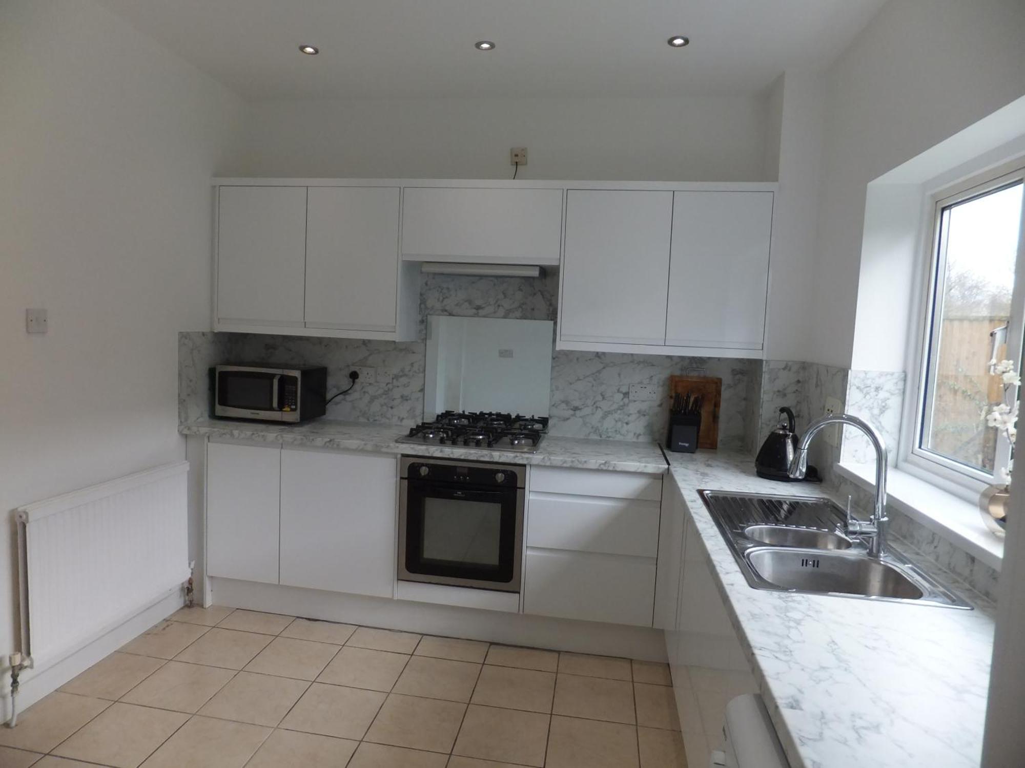 Many Worlds Meet - Eurostar, Wimbledon 30 Mins, Central London, Gatwick 15 Mins - Spacious, Sleeps Up To 16 Plus Cot - Free Wifi, Parking - Next To Lloyd Park, Great For Families, Walkers, Relocators - Ideal For Contractors Κρόιντον Εξωτερικό φωτογραφία