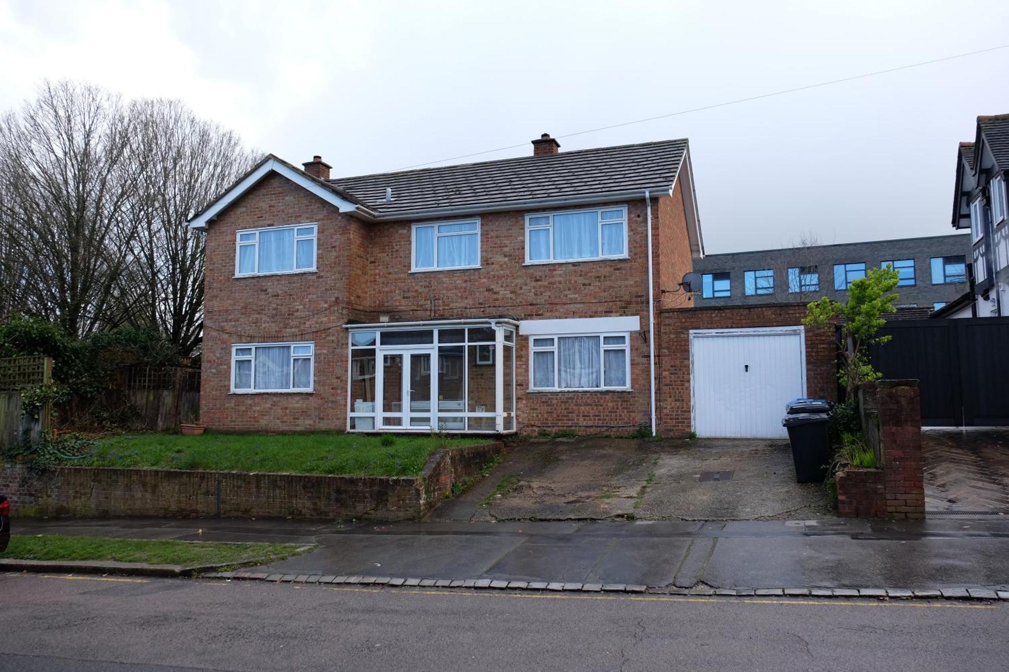 Many Worlds Meet - Eurostar, Wimbledon 30 Mins, Central London, Gatwick 15 Mins - Spacious, Sleeps Up To 16 Plus Cot - Free Wifi, Parking - Next To Lloyd Park, Great For Families, Walkers, Relocators - Ideal For Contractors Κρόιντον Εξωτερικό φωτογραφία