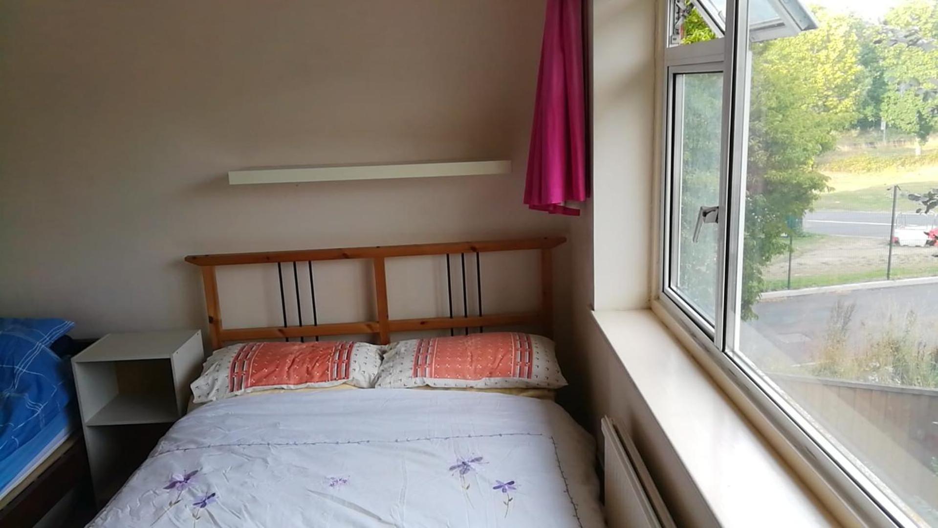 Many Worlds Meet - Eurostar, Wimbledon 30 Mins, Central London, Gatwick 15 Mins - Spacious, Sleeps Up To 16 Plus Cot - Free Wifi, Parking - Next To Lloyd Park, Great For Families, Walkers, Relocators - Ideal For Contractors Κρόιντον Εξωτερικό φωτογραφία