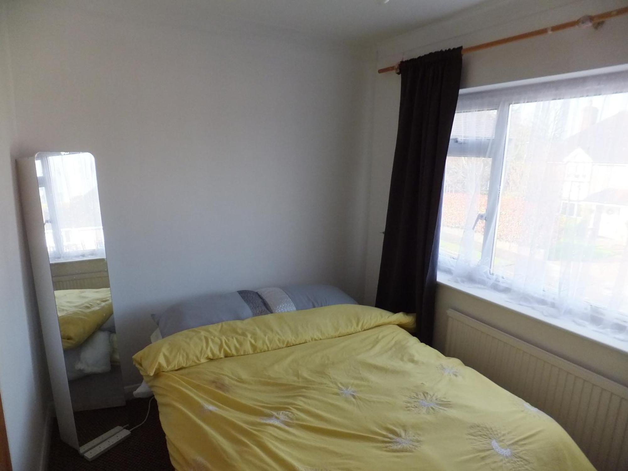 Many Worlds Meet - Eurostar, Wimbledon 30 Mins, Central London, Gatwick 15 Mins - Spacious, Sleeps Up To 16 Plus Cot - Free Wifi, Parking - Next To Lloyd Park, Great For Families, Walkers, Relocators - Ideal For Contractors Κρόιντον Δωμάτιο φωτογραφία
