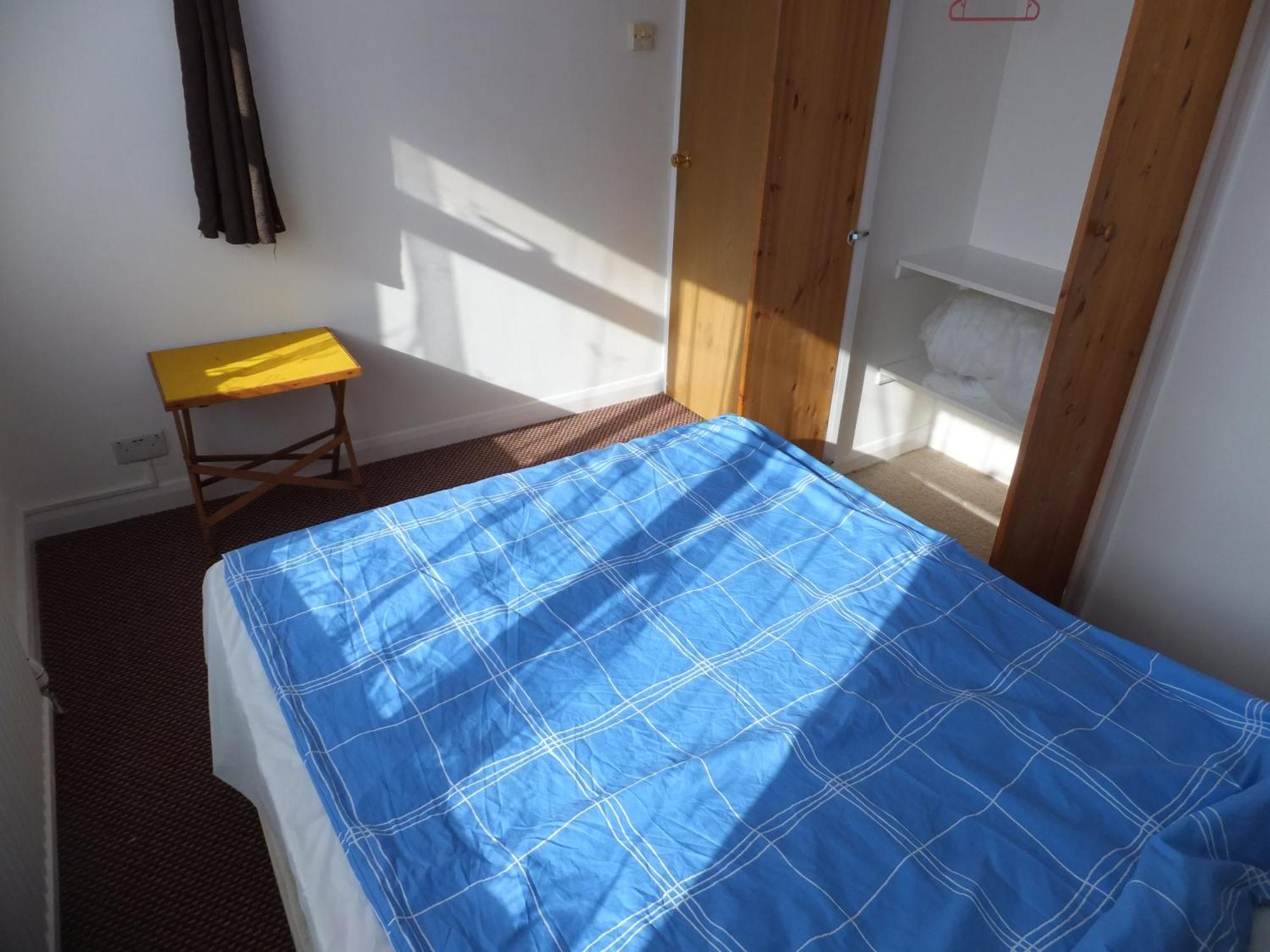 Many Worlds Meet - Eurostar, Wimbledon 30 Mins, Central London, Gatwick 15 Mins - Spacious, Sleeps Up To 16 Plus Cot - Free Wifi, Parking - Next To Lloyd Park, Great For Families, Walkers, Relocators - Ideal For Contractors Κρόιντον Δωμάτιο φωτογραφία